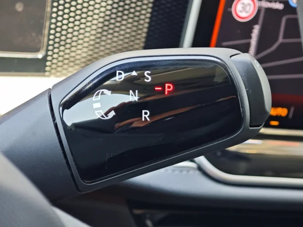 Volkswagen Passat Variant Business DSG 1,5 eTSI 110kW 32