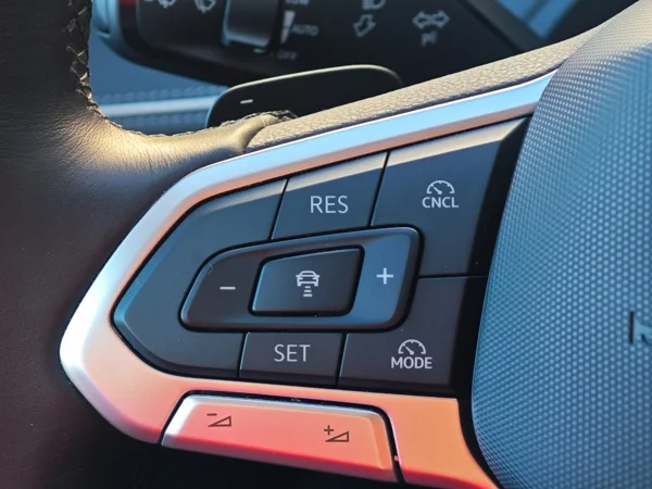 Volkswagen Passat Variant Business+dovýbava DSG 2,0 TDI 110kW 32