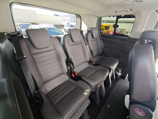 Ford Tourneo Custom Family 2,0 TDCi 125kW 33
