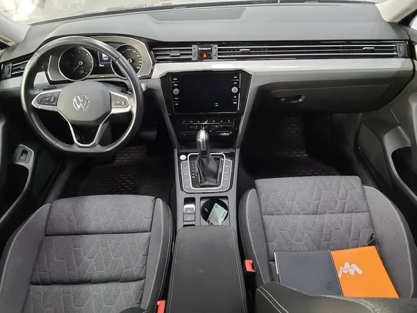 Volkswagen Passat Variant Business DSG 2,0 TDI 110kW 3