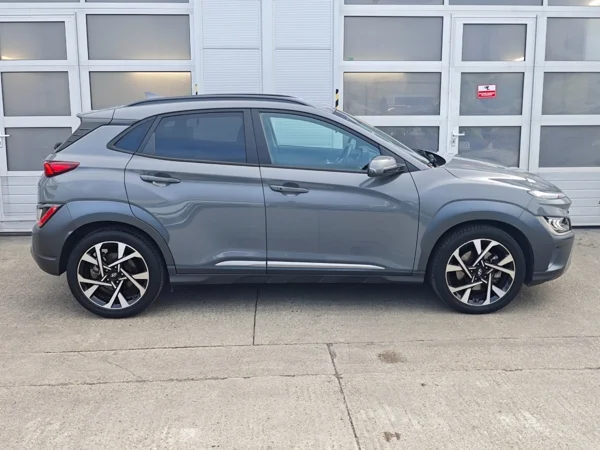 Hyundai Kona Style 7DCT 1,6 T-GDi 146kW 9