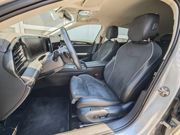 Volkswagen Passat Variant Business DSG 1,5 eTSI 110kW 11