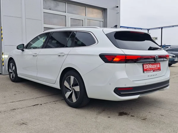 Volkswagen Passat Variant Business DSG 1,5 eTSI 110kW 7