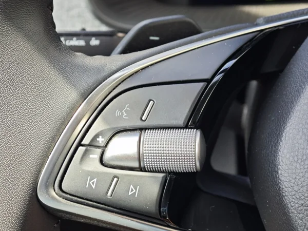 Škoda Kamiq Selection + First Edition Plus DSG 1,5 TSI 110kW 26