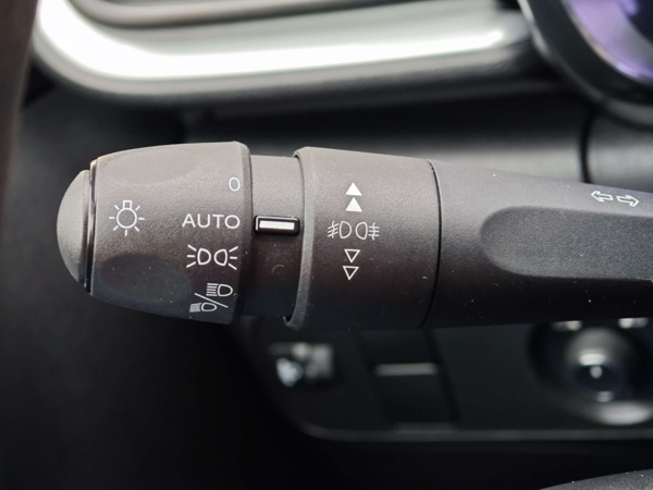 Citroën C3 SHINE PureTech 1,2 61kW 14