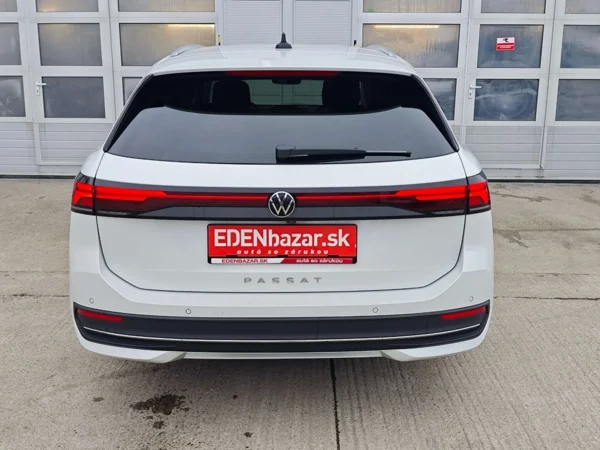 Volkswagen Passat Variant Business DSG 1,5 eTSI 110kW 6