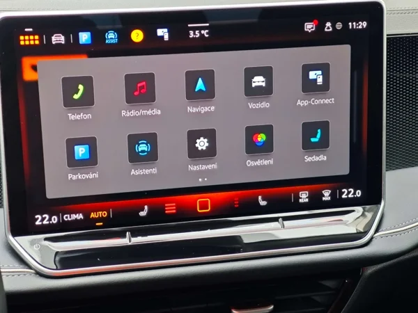 Volkswagen Passat Variant Business DSG 1,5 eTSI 110kW 22