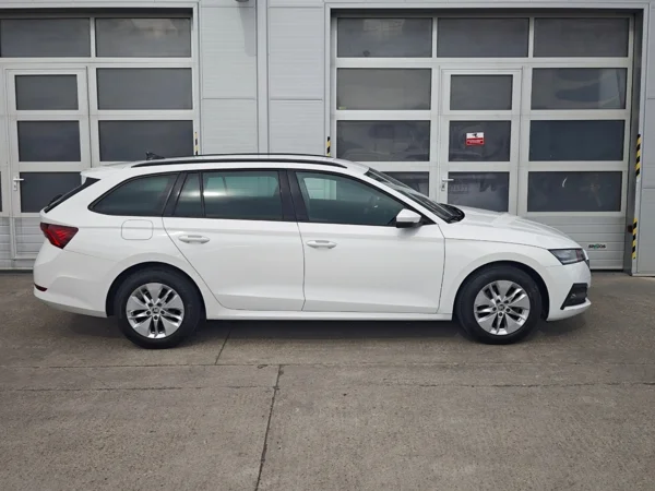 Škoda Octavia Combi Ambition DSG 2,0 TDI 85kW 9