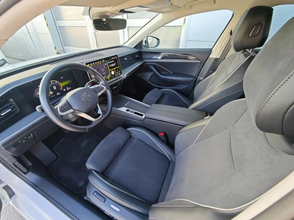 Volkswagen Passat Variant Business+dovýbava DSG 2,0 TDI 110kW 10