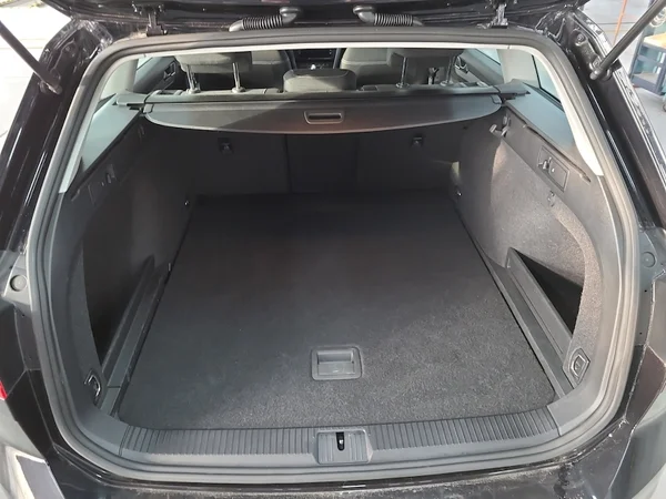 Volkswagen Passat Variant Business DSG 2,0 TDI 110kW 6