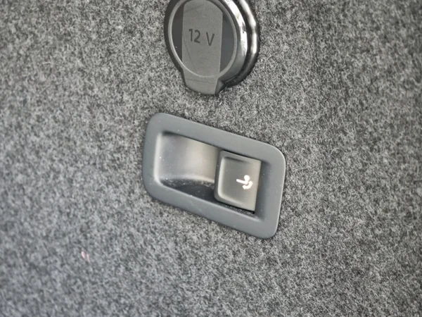 Volkswagen Golf Variant Life + dovýbava 2,0 TDI 85kW 31
