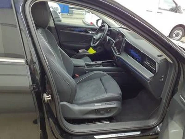 Volkswagen Passat Variant Elegance DSG 2,0 TDI 110kW 4