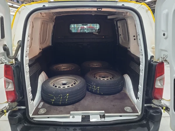 Peugeot Partner L1 PRO PureTech 1,2 81kW 6