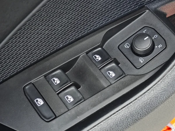 Škoda Octavia Combi Ambition DSG 2,0 TDI 85kW 29