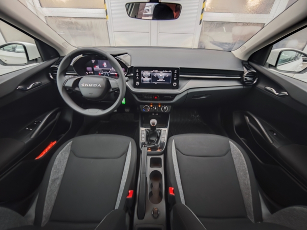 Škoda Fabia Essence MPi 59kW 12
