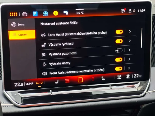 Volkswagen Passat Variant Business DSG 1,5 eTSI 110kW 19
