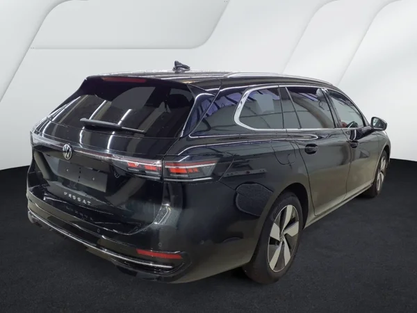 Volkswagen Passat Variant Elegance DSG 2,0 TDI 110kW 2