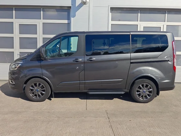 Ford Tourneo Custom Family 2,0 TDCi 125kW 4