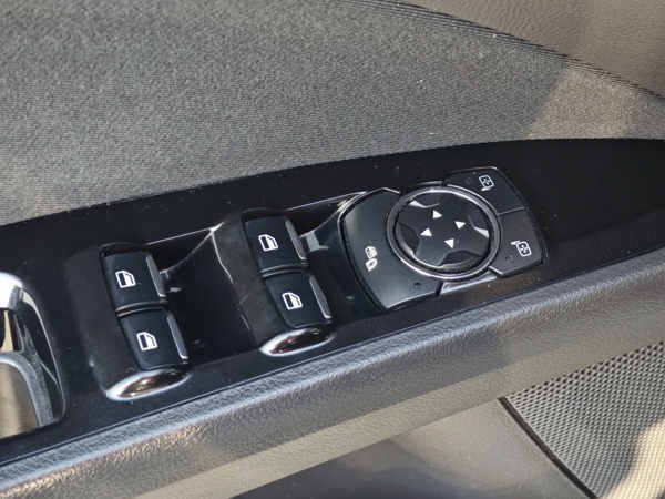 Ford Mondeo Trend A/T EcoBoost 1,5 118kW 29