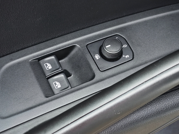 Škoda Fabia Essence MPi 59kW 22