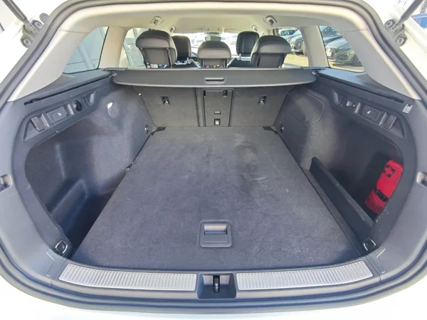 Volkswagen Passat Variant Business+dovýbava DSG 2,0 TDI 110kW 38