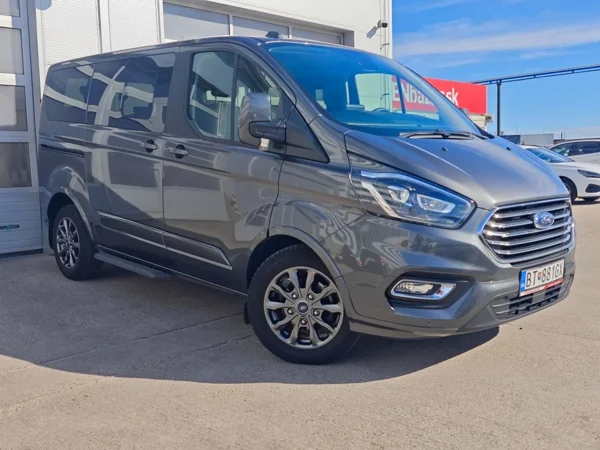 Ford Tourneo Custom Family 2,0 TDCi 125kW 3