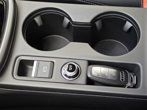 Audi A3 Sportback bohatá dovýbava S-Tronic STR 35 TDI 110kW 23