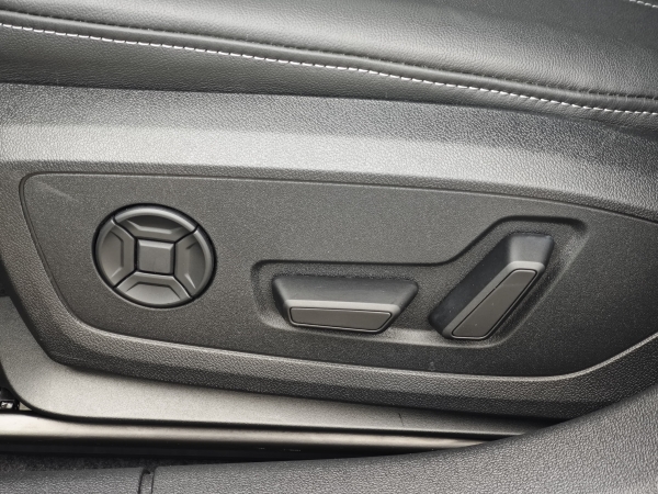 Audi A3 Sportback bohatá dovýbava S-Tronic STR 35 TDI 110kW 26