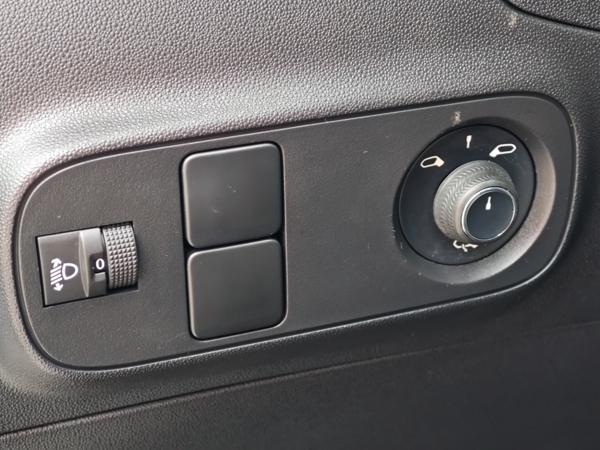 Citroën C3 SHINE PureTech 1,2 61kW 25