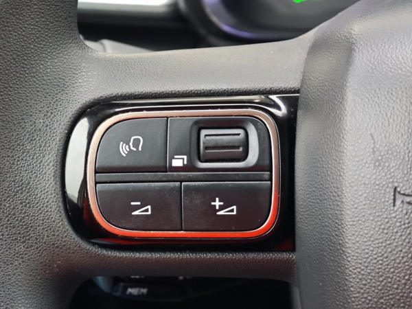 Citroën C3 SHINE PureTech 1,2 61kW 23