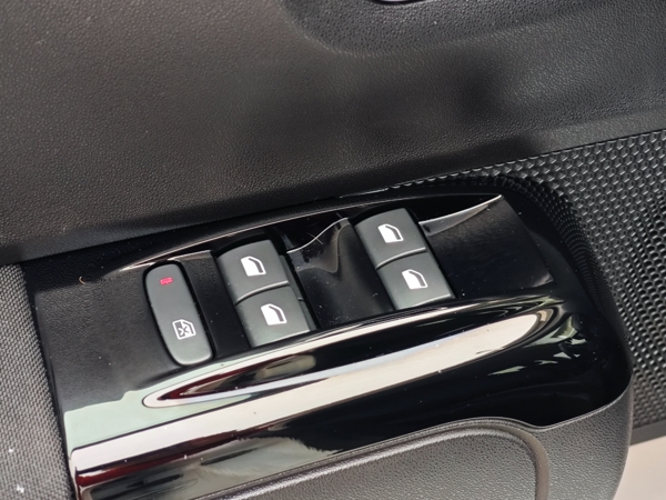 Citroën C3 SHINE PureTech 1,2 61kW 26