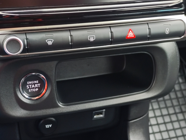 Citroën C3 SHINE PureTech 1,2 61kW 18