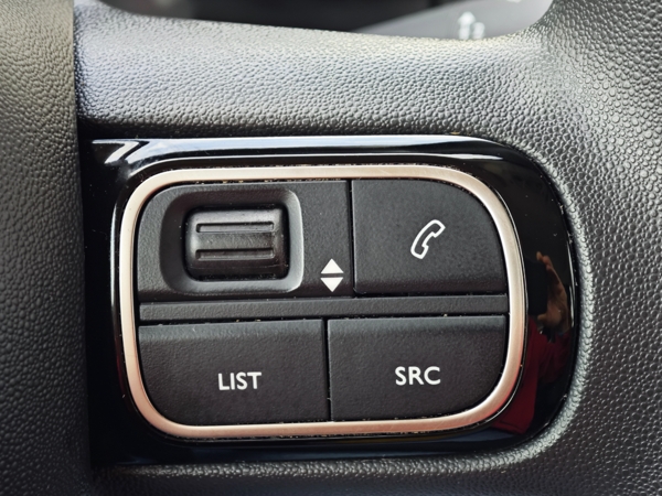 Citroën C3 SHINE PureTech 1,2 61kW 25