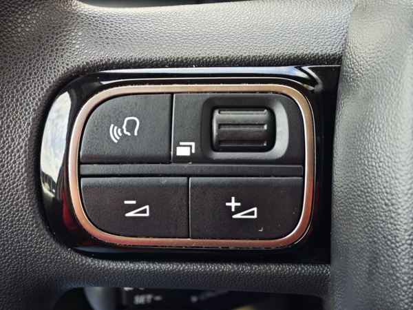 Citroën C3 SHINE PureTech 1,2 61kW 24