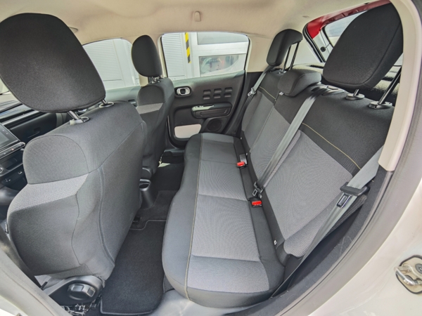 Citroën C3 SHINE PureTech 1,2 61kW 12