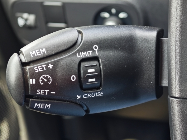 Citroën C3 SHINE PureTech 1,2 61kW 23