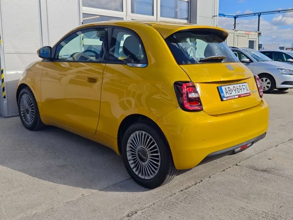 Fiat 500 Torino Hybrid 48kW 7
