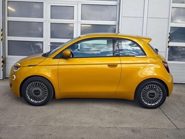 Fiat 500 Torino Hybrid 48kW 8