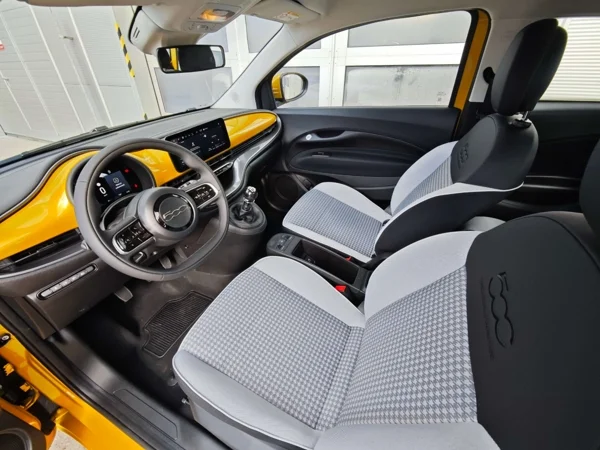 Fiat 500 Torino Hybrid 48kW 13