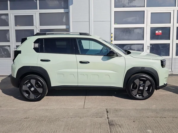 Fiat Panda La Prima Hybrid eDCT 1.2T 81kW 9