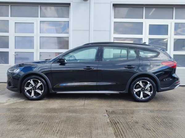 Ford Focus Kombi Active Plus set A/T EcoBoost mHEV 92kW 4