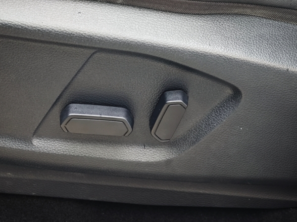 Ford Ranger Limited 4x4 BiTurbo 2.0 TDCi 157kW 34