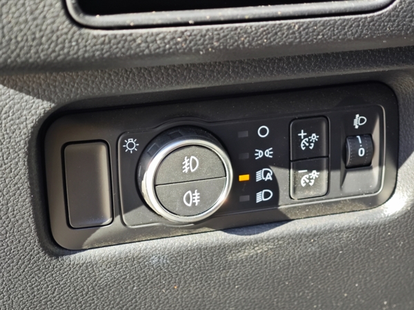 Ford Ranger XLT 4WD A/T 2.0 Ecoblue 125kW 25