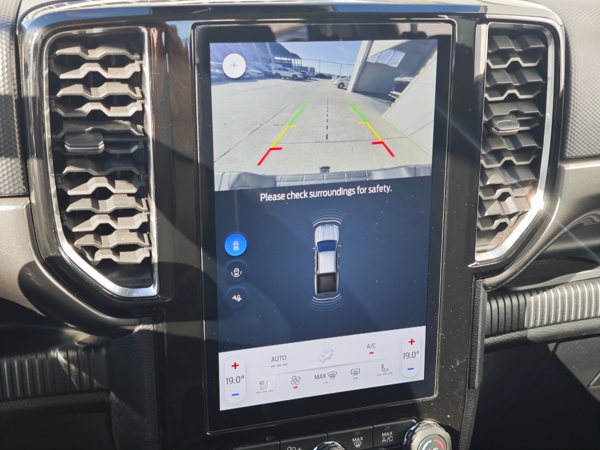 Ford Ranger XLT 4WD A/T 2.0 Ecoblue 125kW 15