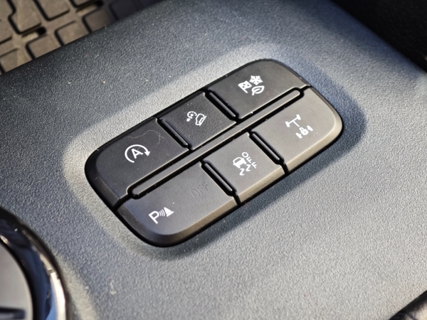 Ford Ranger XLT 4WD A/T 2.0 Ecoblue 125kW 23