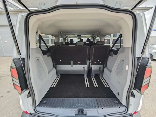 Ford Tourneo Custom Family L2 A8 2.0 TDCi EcoBlue 100kW 15