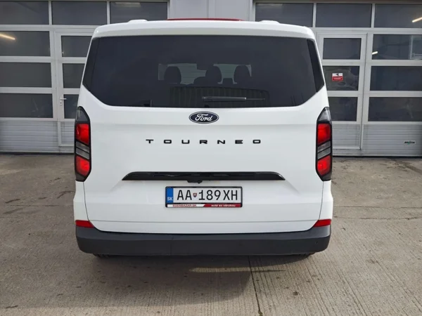 Ford Tourneo Custom Family L2 A8 2.0 TDCi EcoBlue 100kW 6