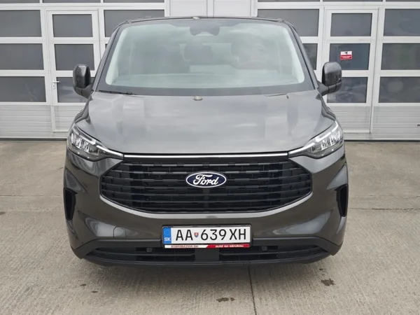 Ford Tourneo Custom Family L2 A8 2.0 TDCi EcoBlue 100kW 4