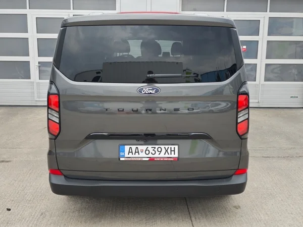 Ford Tourneo Custom Family L2 A8 2.0 TDCi EcoBlue 100kW 6