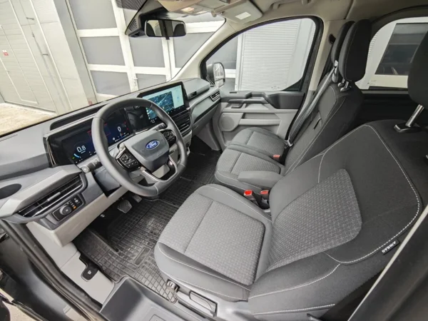 Ford Tourneo Custom Family L2 A8 2.0 TDCi EcoBlue 100kW 10